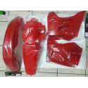 PLASTIC KIT GAS GAS 01-06 RED