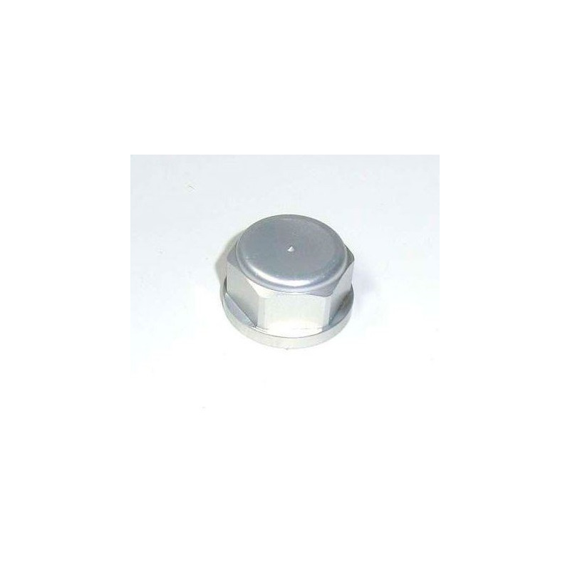 REAR WHEEL AXIS NUT 18-20