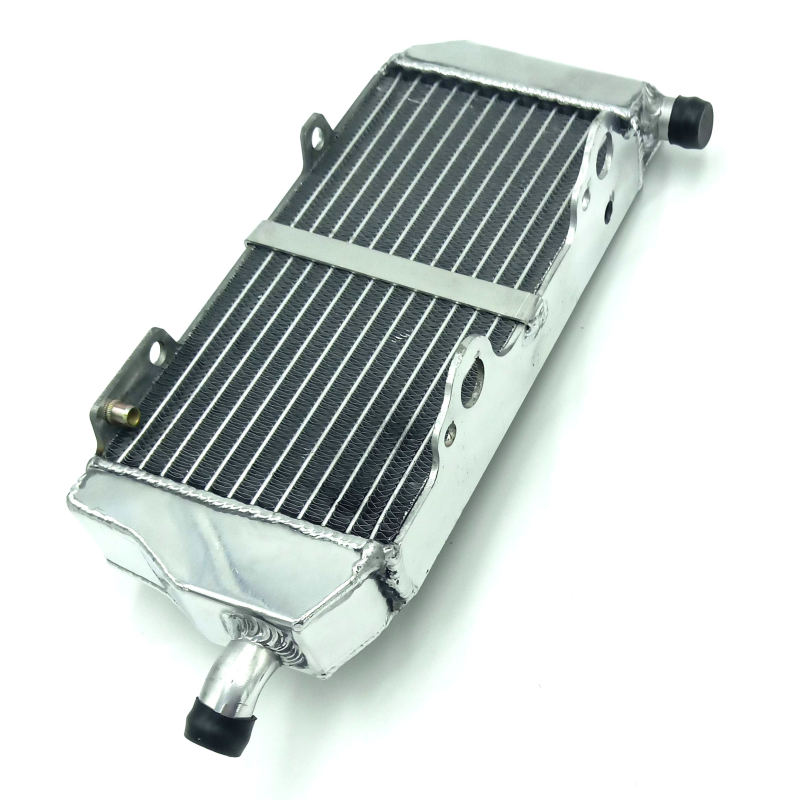 RIGHT RADIATOR RR 4T 20-22