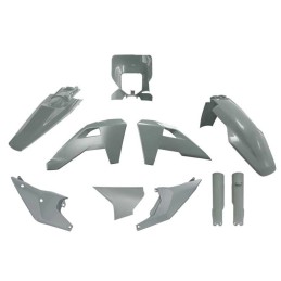 KIT PLASTICHE RACETECH 8PZ...